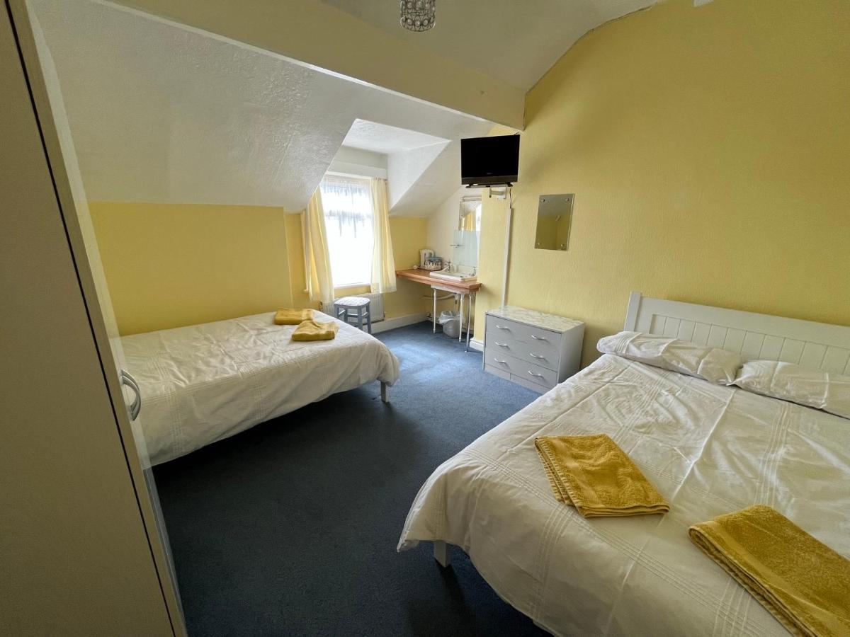 Glenroyd Guesthouse - Blackpool — Photos 3